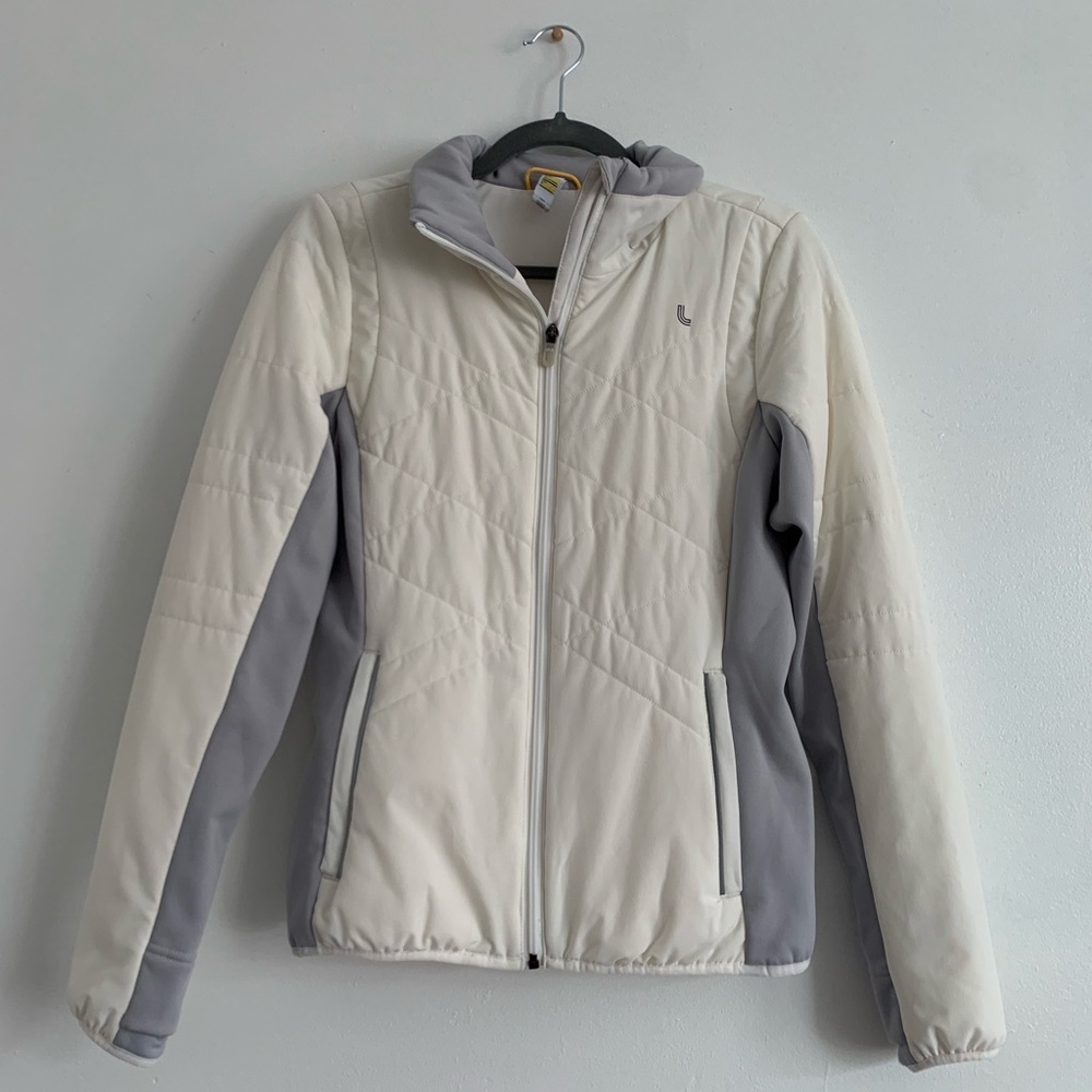 🎂 🌷 3/$30 🎉 🌟 Lolë Cream and Grey Jacket